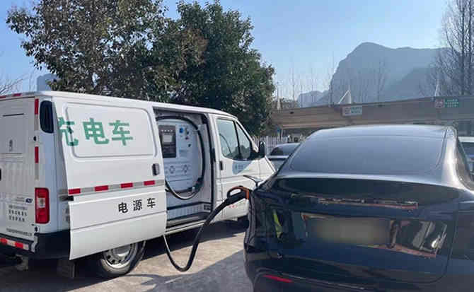 濠江区汽车搭电