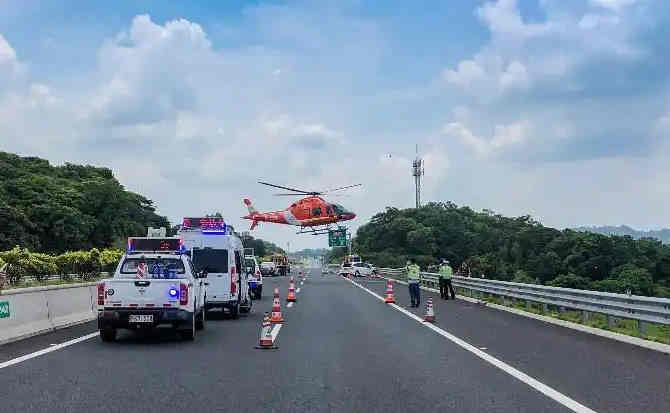 濠江区高速公路汽车救援案例