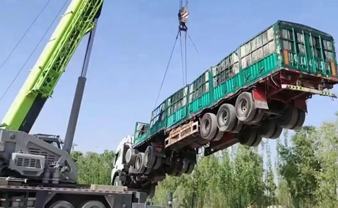 濠江区道路脱困救援案例